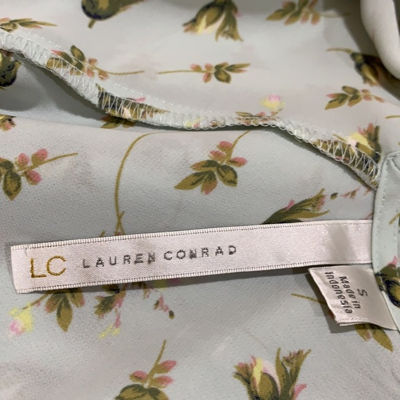 LC Lauren Conrad Floral V-Front & Back Shirt  Sz S - Picture 9 of 9